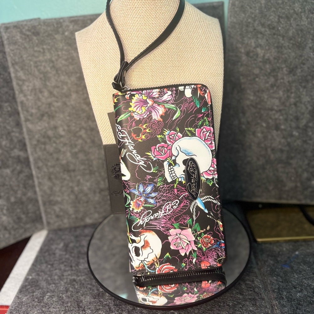 Ed Hardy wristlet /wallet NWT